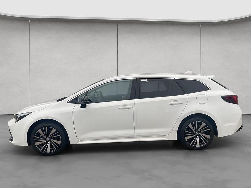 Neu Toyota Corolla 178 PS (130 kW) 2025 Weiß Kombi