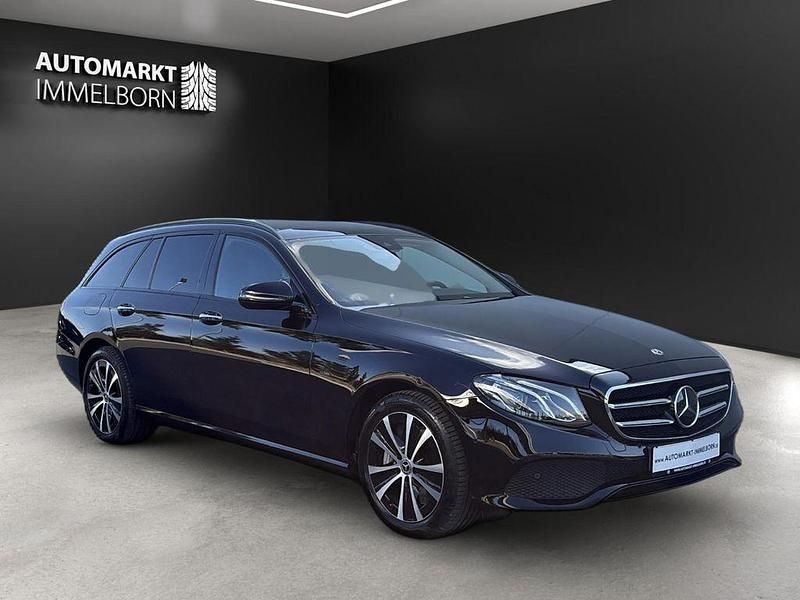 Gebraucht Mercedes E300 Night 306 PS (225 kW) 2020 Schwarz Limousine