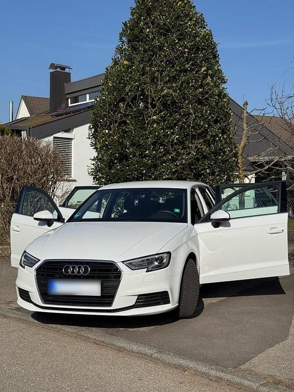 Gebraucht Audi A3 150 PS (110 kW) 2018 Weiß Limousine