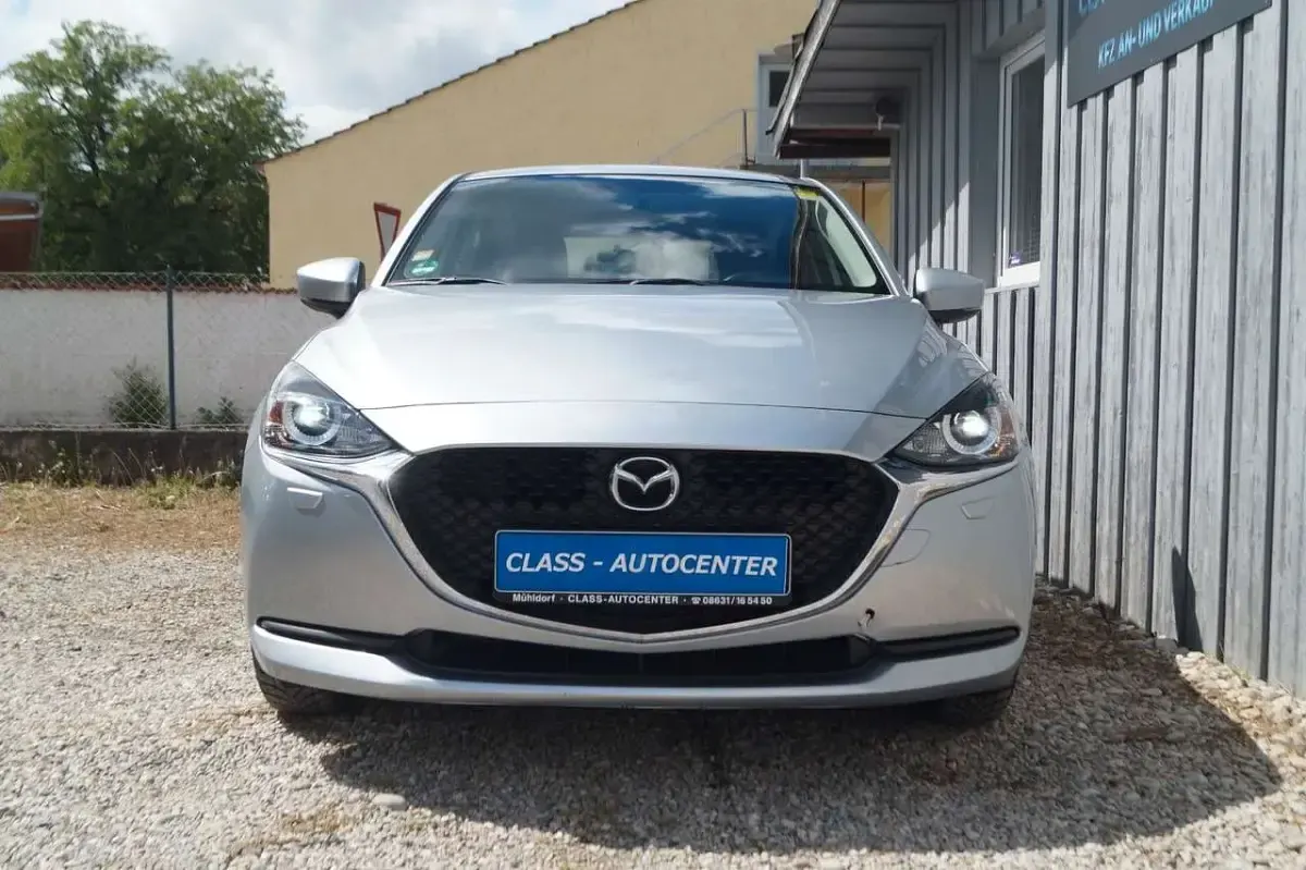 Gebraucht Mazda 2 Center-Line 75 PS (55 kW) 2020 Silber Limousine