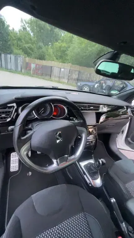 Gebraucht Citroën DS3 Sport Chic 156 PS (114 kW) 2011 Weiß Kleinwagen