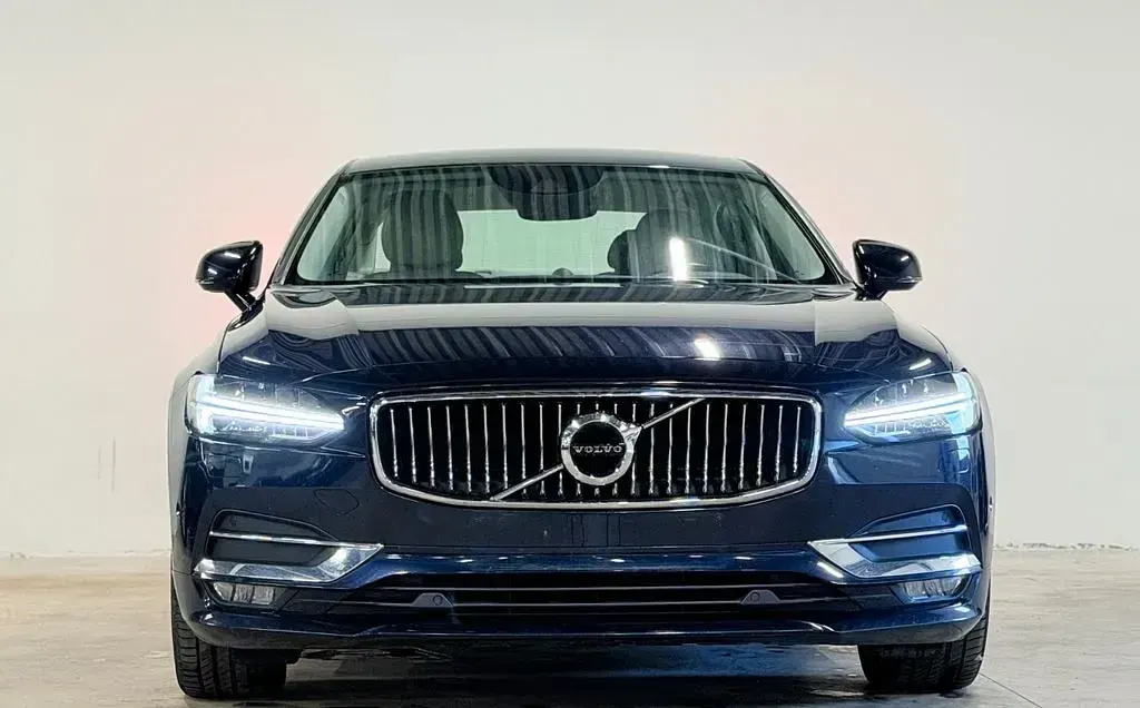 Gebraucht Volvo S90 Inscription 235 PS (172 kW) 2017 Blau Limousine