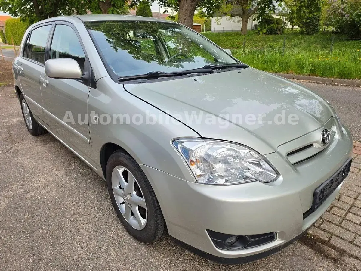Gebraucht Toyota Corolla Sol 110 PS (80 kW) 2007 Silber Kleinwagen