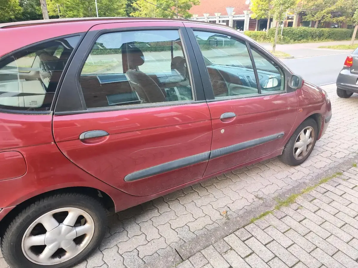 Gebraucht Renault Mégane 107 PS (78 kW) 2000 Rot Kleinwagen