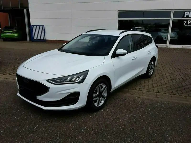 Gebraucht Ford Focus Cool & Connect 125 PS (91 kW) 2022 Weiß Kombi