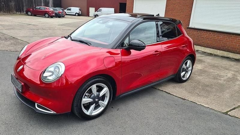 Gebraucht Ora Funky Cat 400 Pro Pro+ 125 kW (171 PS) 2023 Mars red / starry black metall Kleinwagen