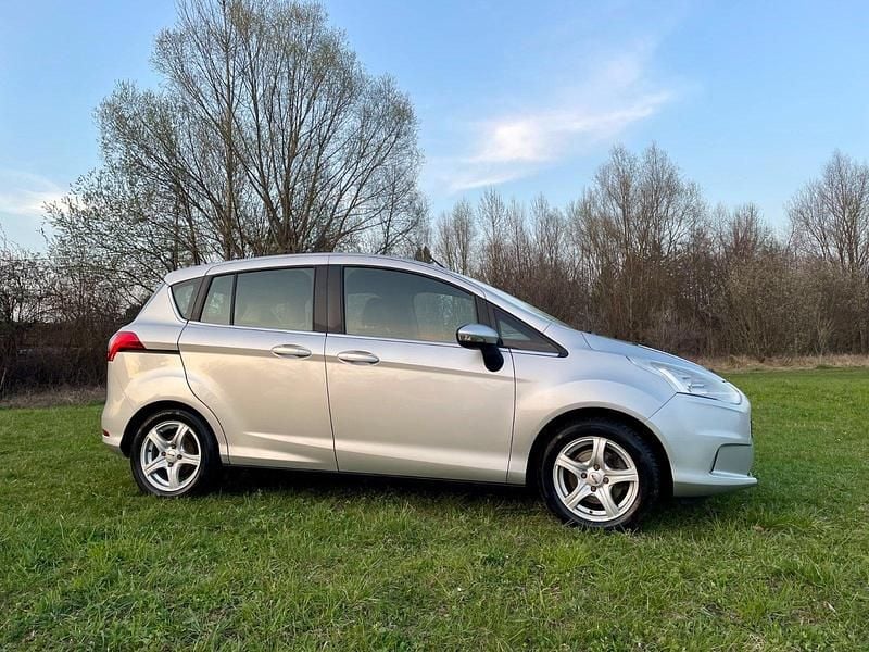 Gebraucht Ford B-MAX 90 PS (66 kW) 2013 Silber Van / Kleinbus