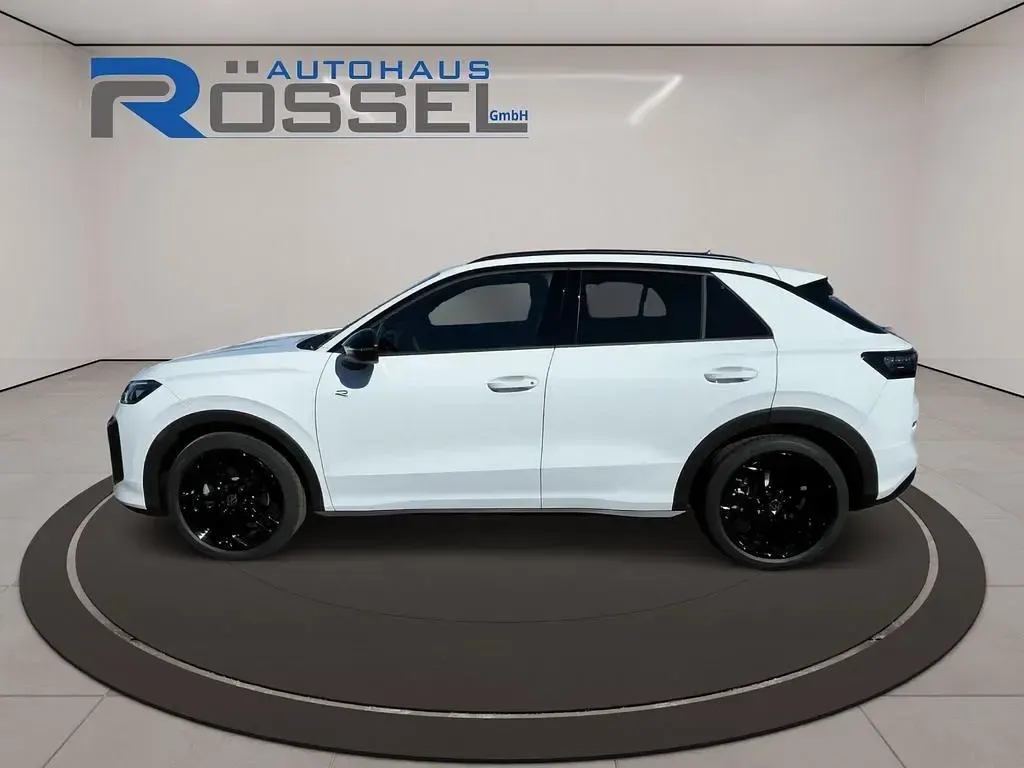 Neu VW T-Roc R-line 150 PS (110 kW) 2026 Pure white SUV