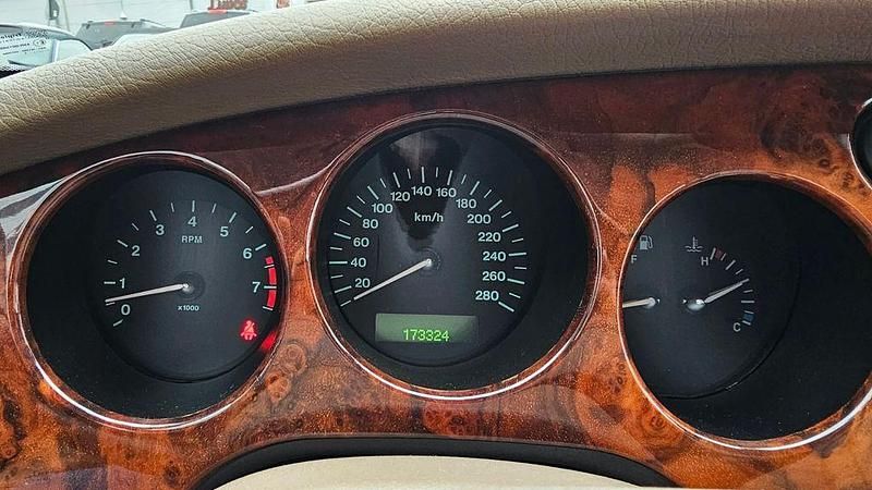 Używany Jaguar XK8 298 KM (219 kW) 2004 Zielony Coupe