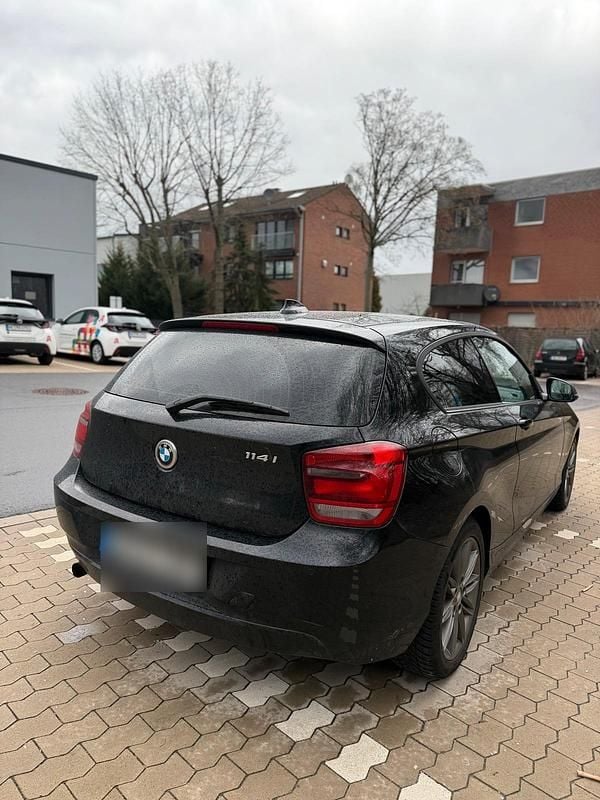 Gebraucht BMW 114 102 PS (75 kW) 2013 Schwarz Kleinwagen