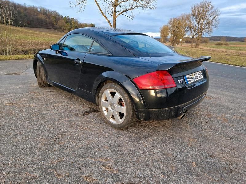 Second-hand Audi TT 250 CP (183 kW) 2000 Negru Coupe