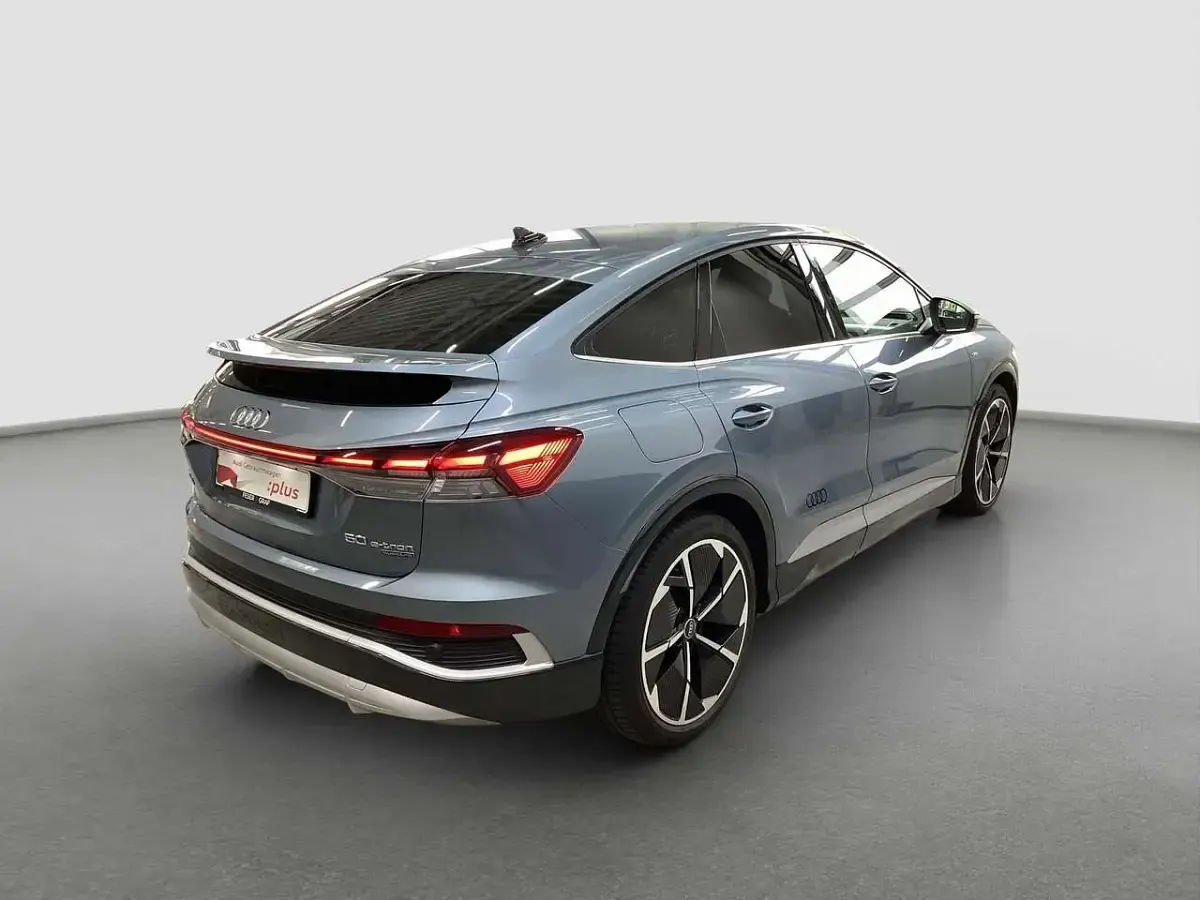 Gebraucht Audi Q4 Sportback e-tron Comfort 219 kW (299 PS) 2023 Geysirblau metallic SUV