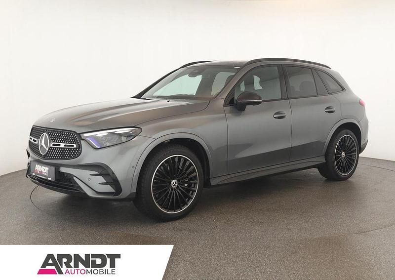 Grau Gebraucht 2023 Mercedes GLC300 Advanced SUV | 49.884 € - Bild 1/4