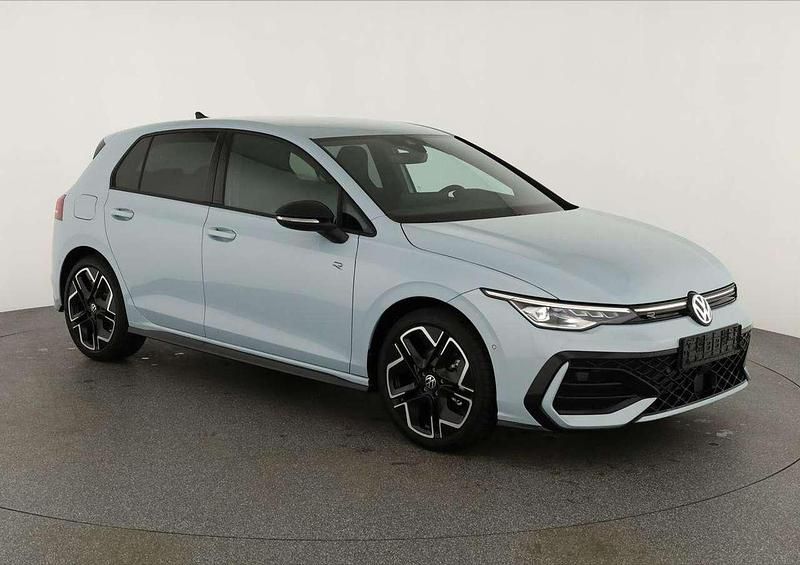 Crystal ice blue metallic Neu 2025 VW Golf VIII R-line Limousine | 31.090 € (Fairer Preis) - Bild 1/4