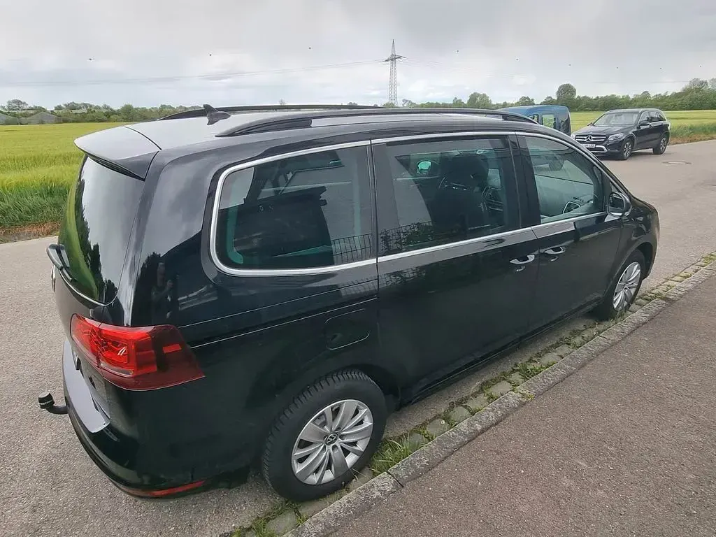 Gebraucht VW Sharan United 150 PS (110 kW) 2020 Schwarz Van / Kleinbus
