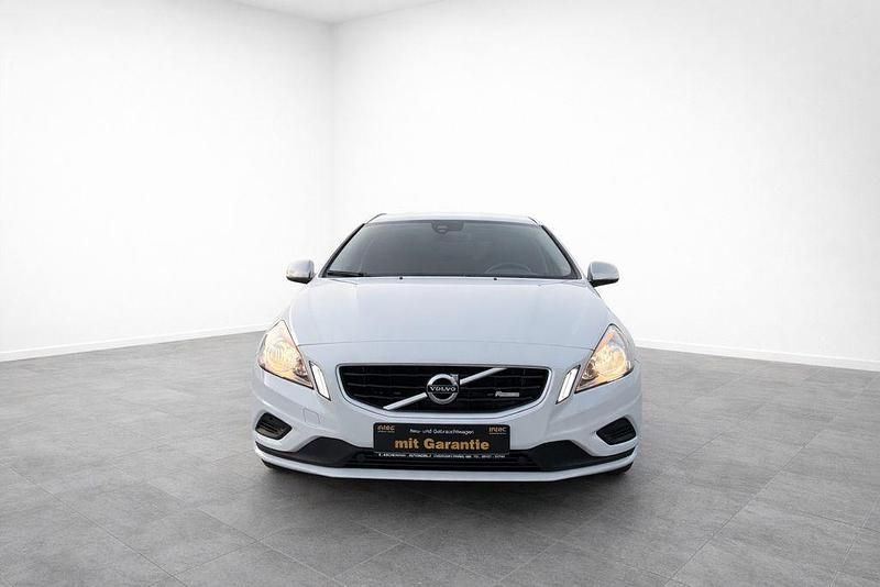 Gebraucht Volvo V60 R-Design 215 PS (158 kW) 2011 Weiß Kombi