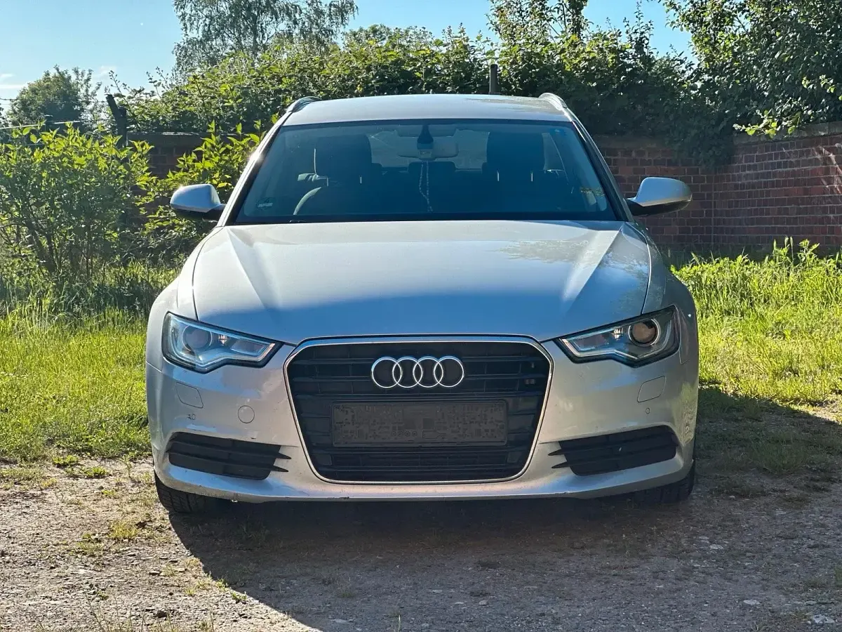 Gebraucht Audi A6 176 PS (129 kW) 2012 Silber Kombi