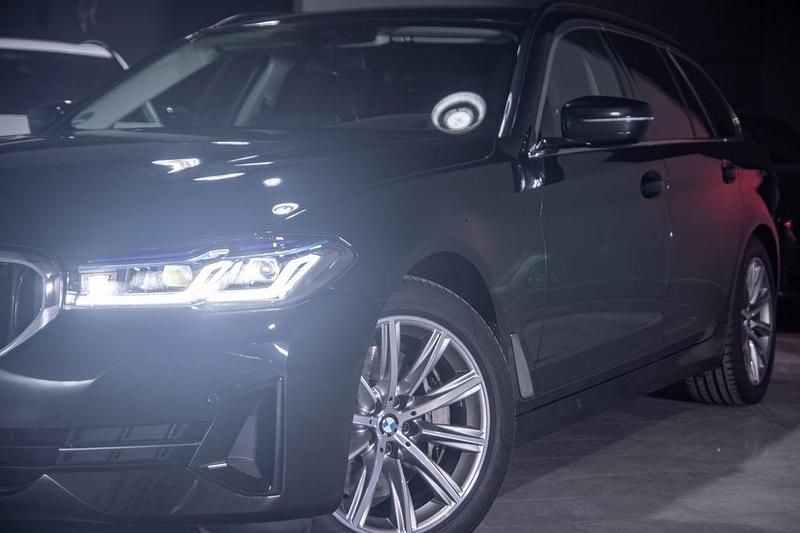 Gebraucht BMW 540 Performance 340 PS (250 kW) 2022 Schwarz Kombi