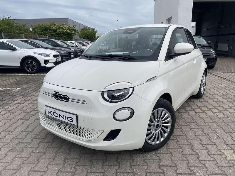 Weiß Gebraucht 2023 Fiat 500e Kleinwagen | 21.999 € (Fairer Preis) - Bild 1/4