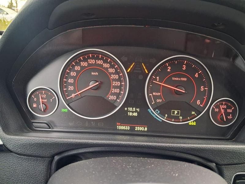 Gebraucht BMW 318 160 PS (117 kW) 2013 Blau Kombi