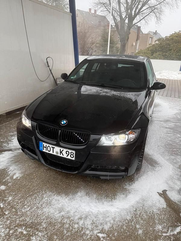 Schwarz Gebraucht 2008 BMW 335 M Sport Kombi | 12.800 € (Fairer Preis) - Bild 1/4