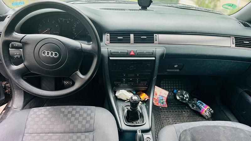Silber Gebraucht 1998 Audi A6 Limousine | 850 € (Superpreis) - Bild 1/4