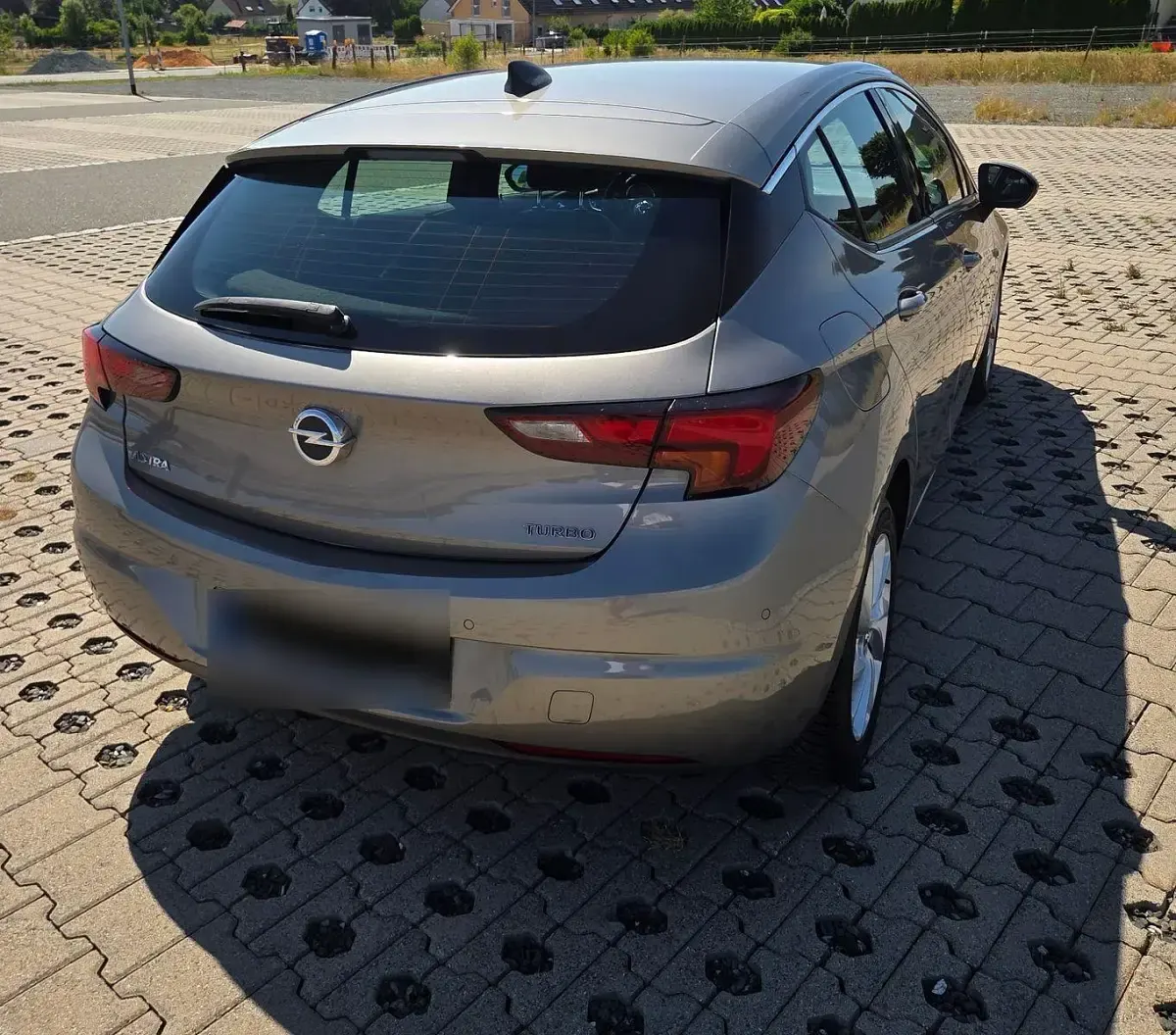 Gebraucht Opel Astra Innovation 150 PS (110 kW) 2016 Grau Limousine
