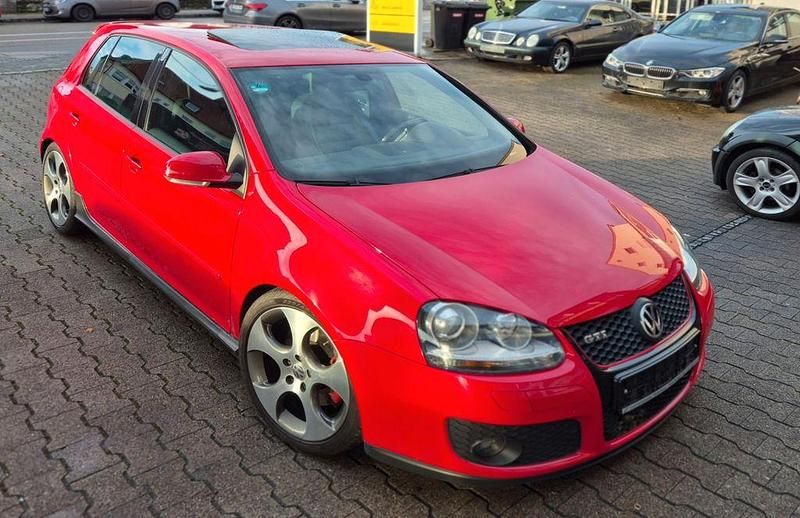Tornadorot Gebraucht 2005 VW Golf GTI Limousine | 4.650 € (Guter Preis) - Bild 1/4