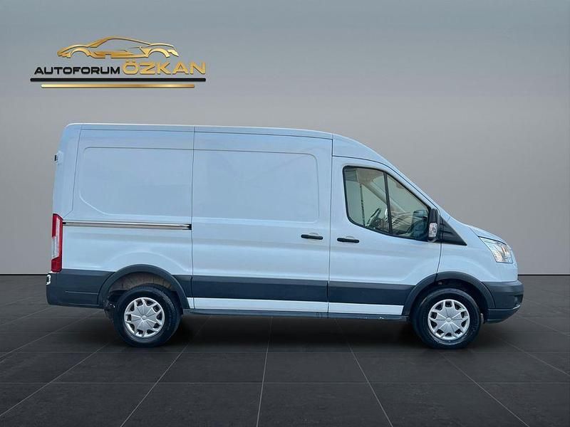 Gebraucht Ford Transit Trend 170 PS (125 kW) 2019 Weiß Van / Kleinbus