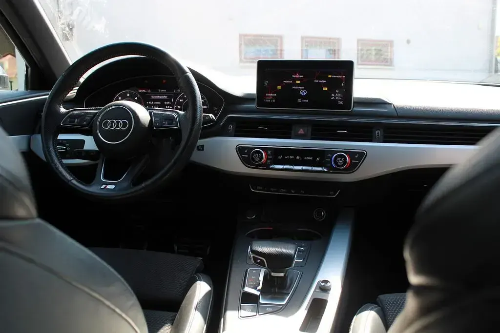 Gebraucht Audi A4 S-Line 190 PS (139 kW) 2017 Grau Kombi