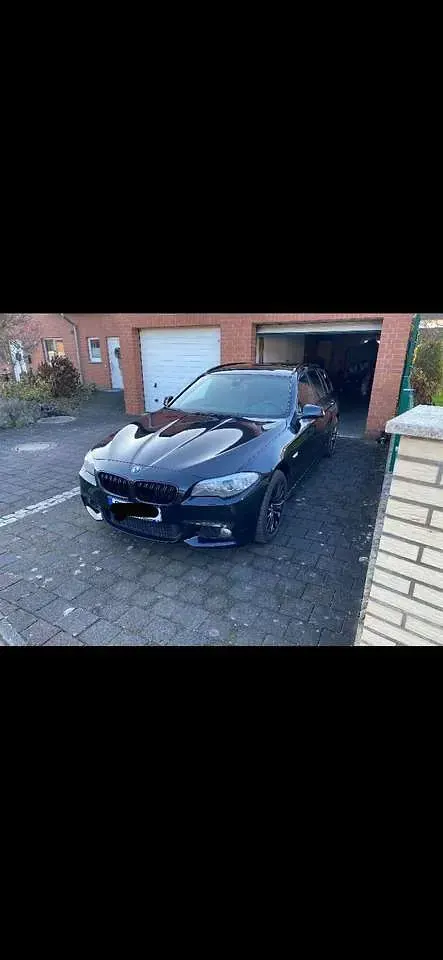 Gebraucht BMW 525 Sport Line 218 PS (160 kW) 2013 Kombi