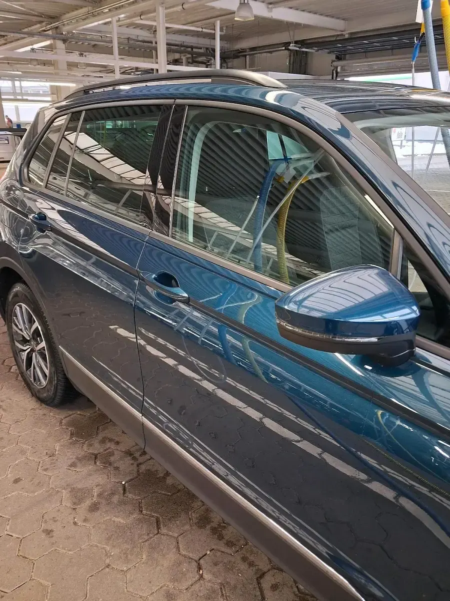 Gebraucht VW Tiguan 150 PS (110 kW) 2022 Blau SUV