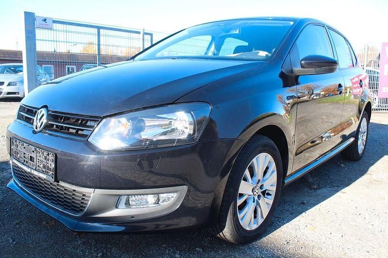 Schwarz Gebraucht 2013 VW Polo Life Kleinwagen | 6.900 € (Fairer Preis) - Bild 1/4