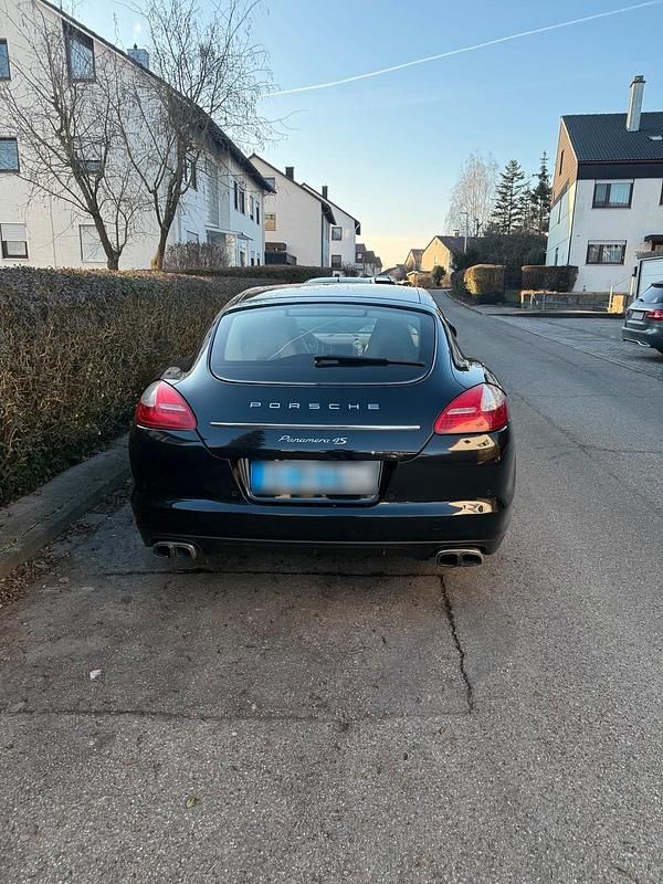 Gebraucht Porsche Panamera 4S 400 PS (294 kW) 2012 Schwarz Limousine