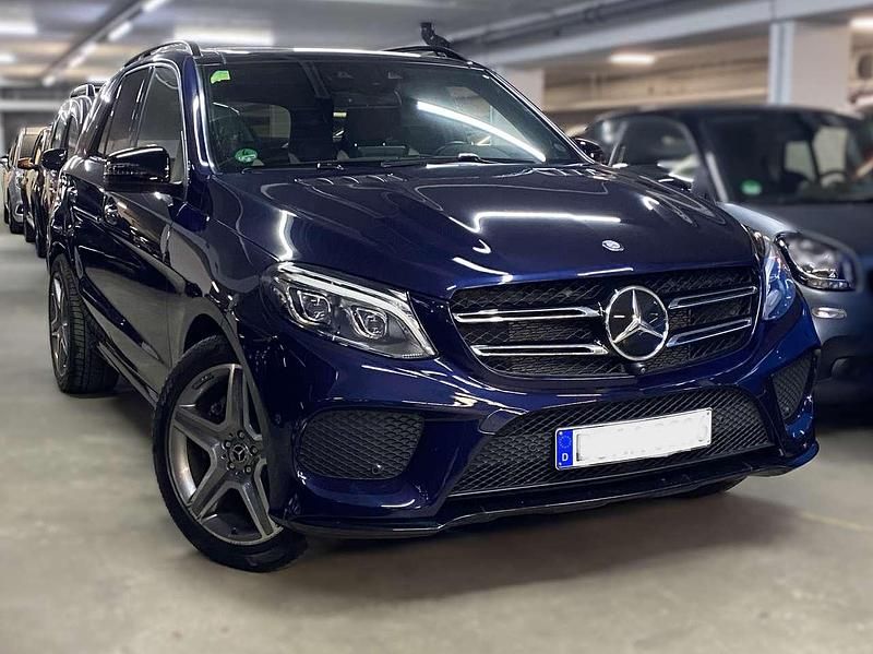 Gebraucht Mercedes GLE400 AMG 333 PS (244 kW) 2016 Cavansitblau SUV