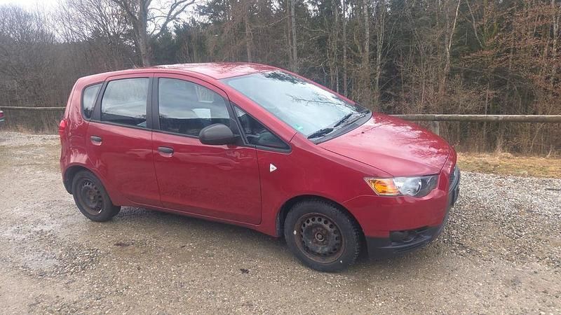 Gebraucht Mitsubishi Colt 75 PS (55 kW) 2009 Rot Kleinwagen