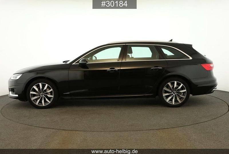 Gebraucht Audi A4 Advanced 204 PS (150 kW) 2022 Schwarz Kombi