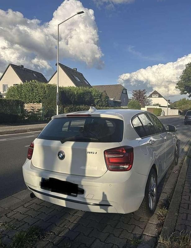 Gebraucht BMW 116 136 PS (100 kW) 2014 Weiß Kleinwagen
