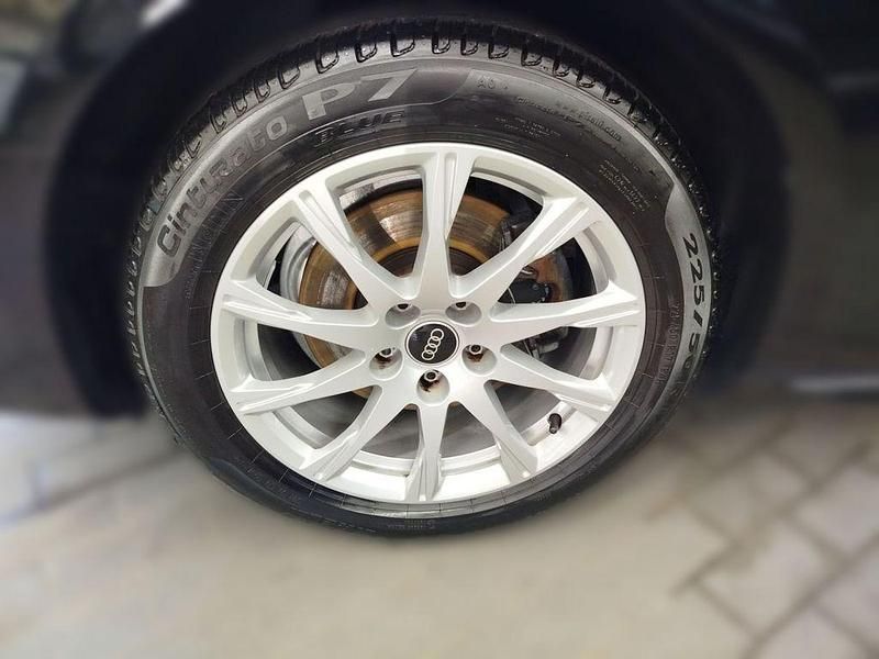 Gebraucht Audi A4 Advanced 150 PS (110 kW) 2023 Schwarz Kombi