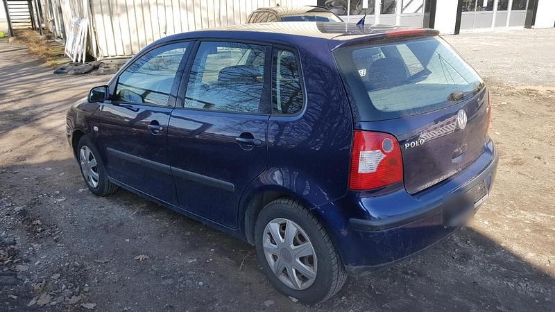 Gebraucht VW Polo 64 PS (47 kW) 2003 Blau Kleinwagen