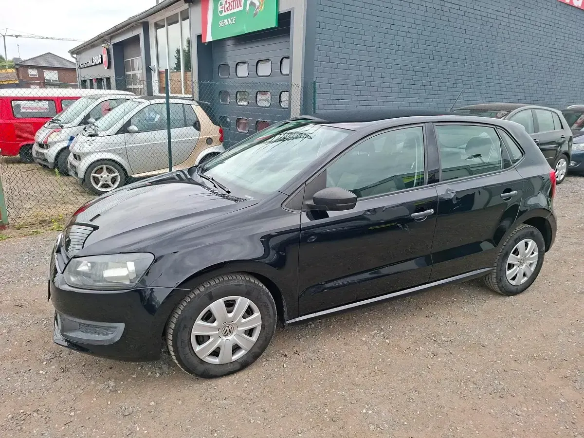 Gebraucht VW Polo 60 PS (44 kW) 2011 Schwarz Kleinwagen