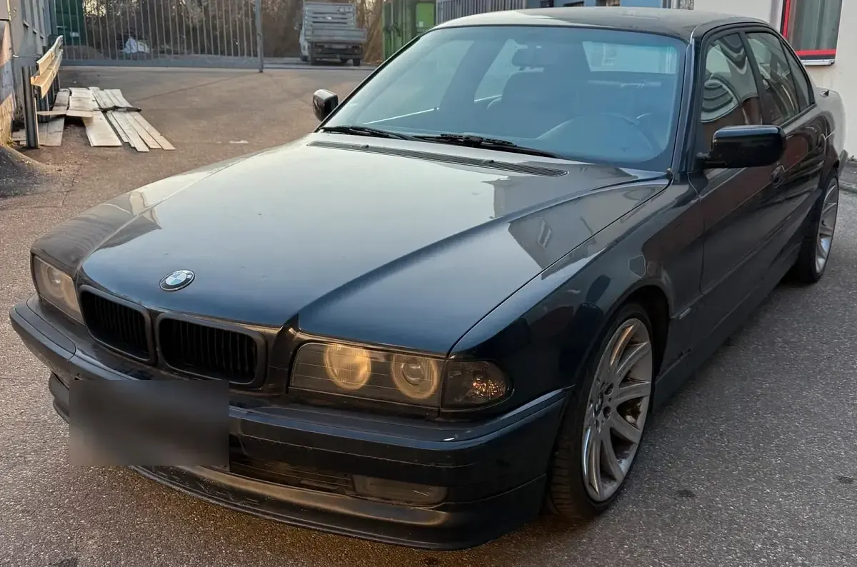 Gebraucht BMW 730 Basis 220 PS (161 kW) 1994 Schwarz Limousine