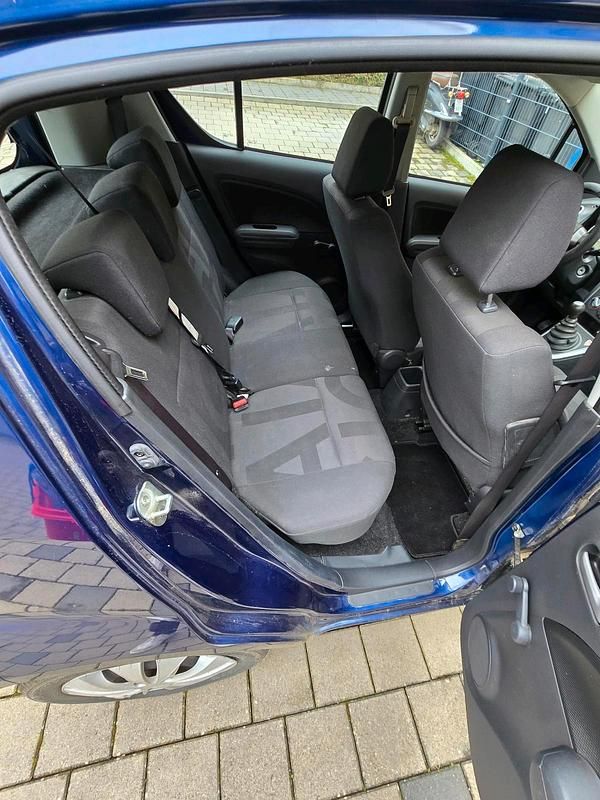 Gebraucht Opel Agila 60 PS (44 kW) 2009 Blau Kleinwagen