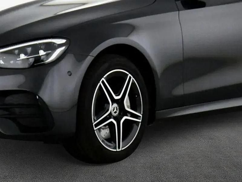 Gebraucht Mercedes E300 AMG 194 PS (142 kW) 2023 Grau Kombi