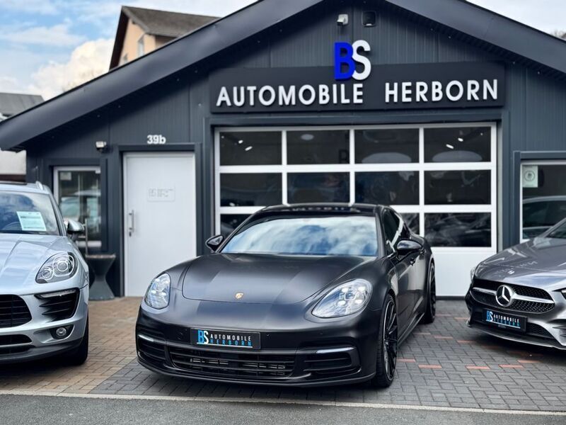 Weiß Gebraucht 2017 Porsche Panamera Sport Limousine | 56.990 € (Teuer) - Bild 1/4