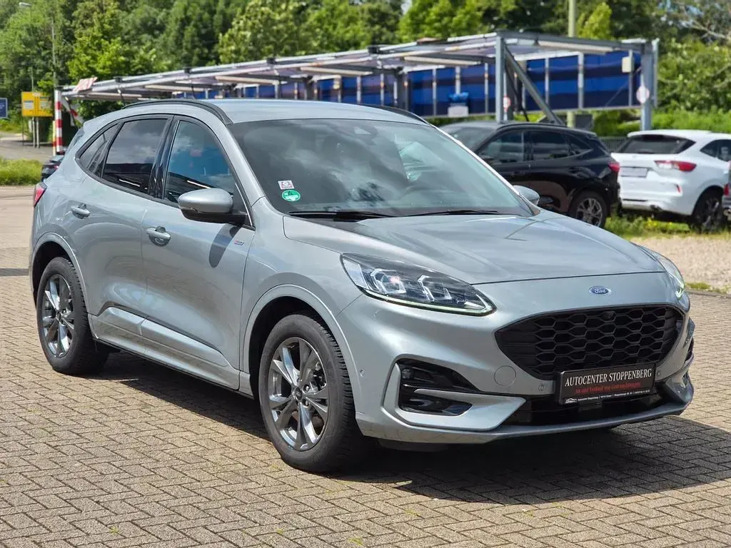 Gebraucht Ford Kuga ST-Line X 150 PS (110 kW) 2023 Silber SUV