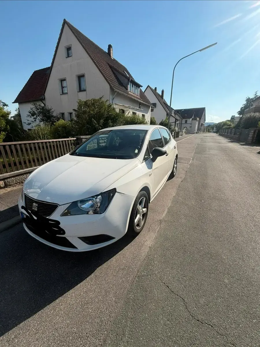Gebraucht Seat Ibiza 75 PS (55 kW) 2014 Weiß Kleinwagen