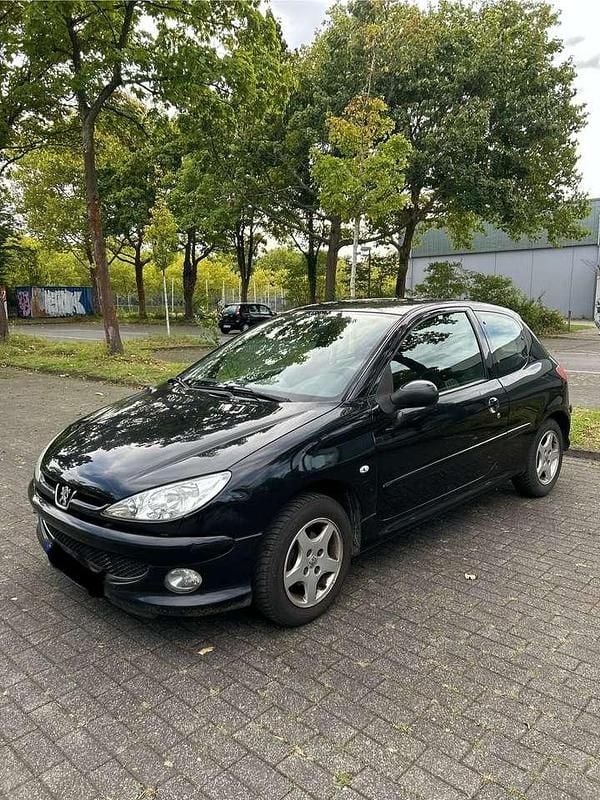 Gebraucht Peugeot 206 68 PS (50 kW) 2009 Schwarz Limousine