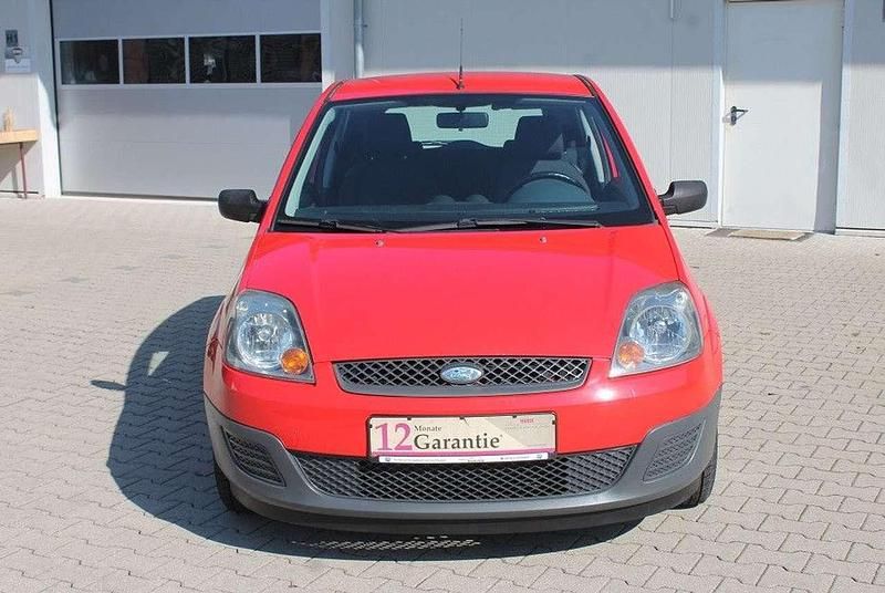 Gebraucht Ford Fiesta 60 PS (44 kW) 2007 Rot Kleinwagen