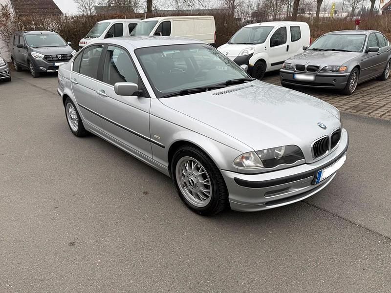 Gebraucht BMW 320 150 PS (110 kW) 1998 Silber Limousine